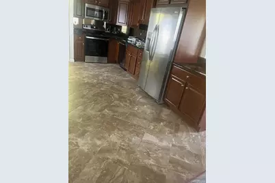 389 Clubhouse Court #457, Coram, NY 11727 - Photo 5