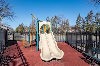 47 Greenmeadow Court, Deer Park, NY 11729 - Photo 17