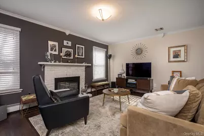 47 Greenmeadow Court, Deer Park, NY 11729 - Photo 3