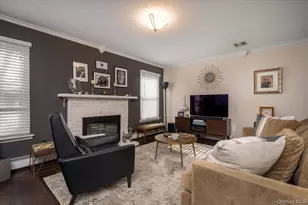 47 Greenmeadow Ct, Deer Park, NY 11729 - Photo 3