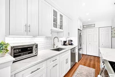 24 Carhart Avenue #211, White Plains, NY 10605 - Photo 9