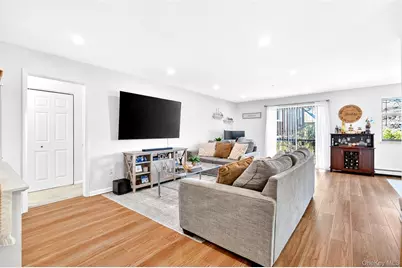 24 Carhart Avenue #211, White Plains, NY 10605 - Photo 15