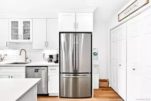 24 Carhart Ave, White Plains, NY 10605 - Photo 5