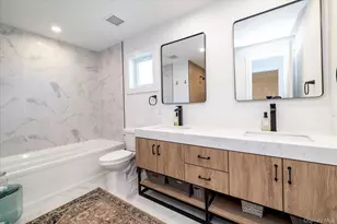 2441 Archer St, Seaford, NY 11783 - Photo 31