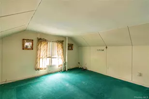 32 Arnold Blvd, Poughkeepsie, NY 12603 - Photo 13