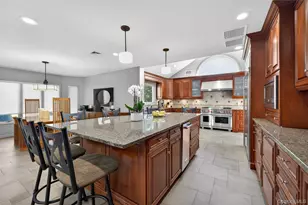 9 St Lawrence Pl, Jericho, NY 11753 - Photo 5