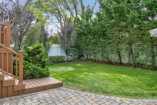 9 St Lawrence Pl, Jericho, NY 11753 - Photo 29