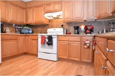 1342 Route 44 #1, Pleasant Valley, NY 12569 - Photo 7