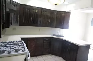 [Address not provided], Lynbrook, NY 11563 - Photo 5