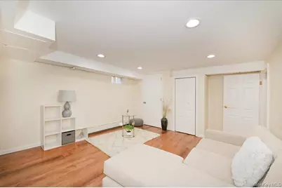 75 Beebe Avenue, Hempstead, NY 11550 - Photo 17