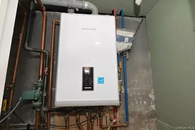 75 Beebe Avenue, Hempstead, NY 11550 - Photo 23