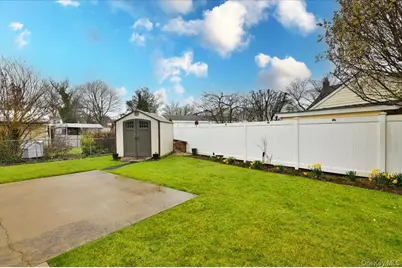 75 Beebe Avenue, Hempstead, NY 11550 - Photo 25