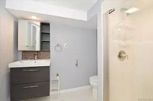 75 Beebe Ave, Hempstead, NY 11550 - Photo 21