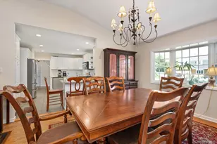 84 Earl St, Westbury, NY 11590 - Photo 9