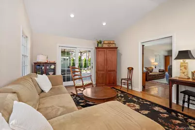 84 Earl Street, Westbury, NY 11590 - Photo 13
