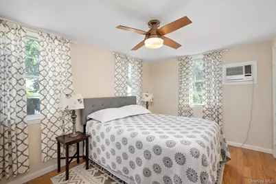 84 Earl Street, Westbury, NY 11590 - Photo 17