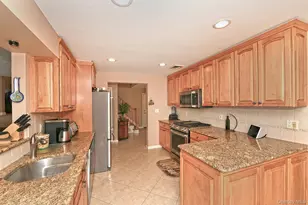 1968 Cynthia Ln, Merrick, NY 11566 - Photo 9