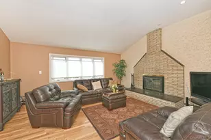 1968 Cynthia Ln, Merrick, NY 11566 - Photo 15