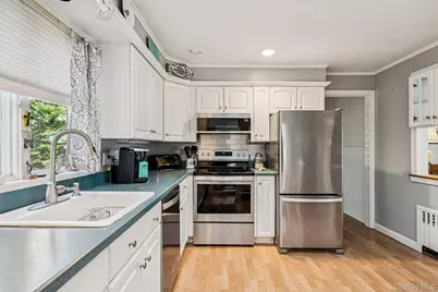 1 Prospect Drive N, Huntington, NY 11746 - Photo 17