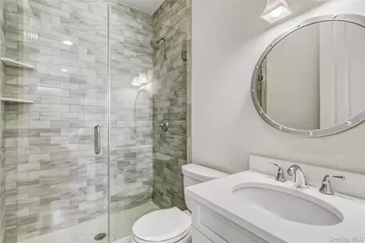 5 Sea Isle Landing, Glen Cove, NY 11542 - Photo 25
