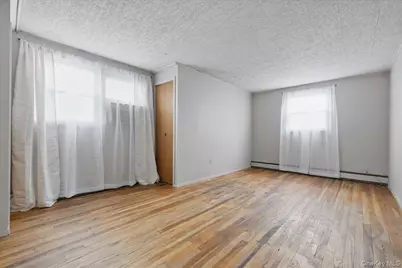 117 Terrace Avenue, Floral Park, NY 11001 - Photo 25