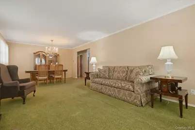 117 Terrace Avenue, Floral Park, NY 11001 - Photo 7