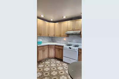 11508 Poppenhusen Avenue, College Point, NY 11356 - Photo 3