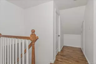 132 Wardwell Rd, Mineola, NY 11501 - Photo 17