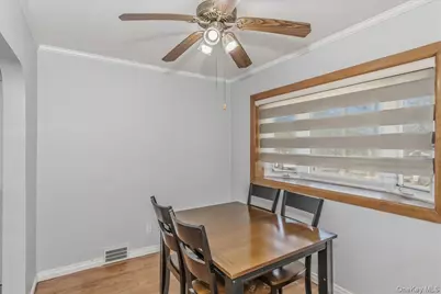 132 Wardwell Road, Mineola, NY 11501 - Photo 7