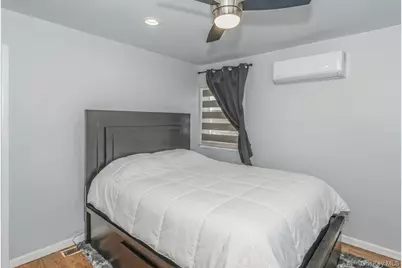 132 Wardwell Road, Mineola, NY 11501 - Photo 13