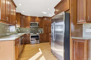 632 Wyngate Dr W, Valley Stream, NY 11580 - Photo 9