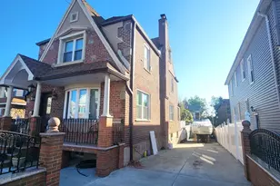 27-15 Butler St, East Elmhurst, NY 11369 - Photo 17
