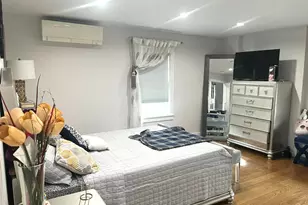 27-15 Butler St, East Elmhurst, NY 11369 - Photo 3