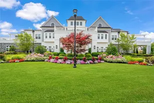 22302 Aspenwood Dr, Plainview, NY 11803 - Photo 35