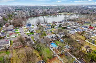 1760 Slocum St, Hewlett, NY 11557 - Photo 33