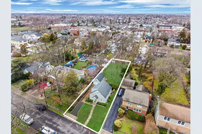 1760 Slocum Street, Hewlett, NY 11557 - Photo 19