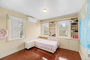 11 Baker Hill Rd, Great Neck, NY 11023 - Photo 19