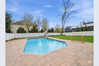 20 E Main Street, Huntington, NY 11743 - Photo 19