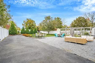 45 Maple Ave, Patchogue, NY 11772 - Photo 27