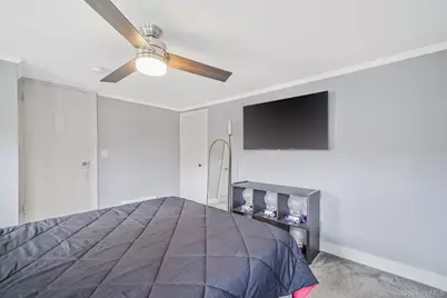 45 Maple Avenue, Patchogue, NY 11772 - Photo 23