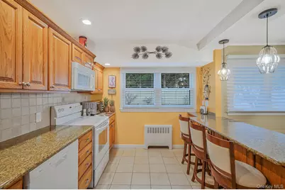 2626 Burro Lane, East Meadow, NY 11554 - Photo 11