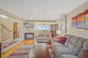 2626 Burro Ln, East Meadow, NY 11554 - Photo 9