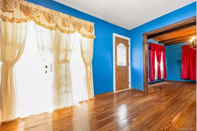 24 Bay 3rd, Islip, NY 11751 - Photo 3