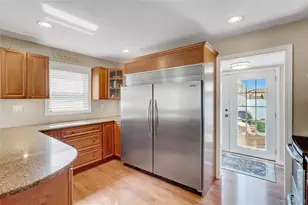 1105 N Broadway, Massapequa, NY 11758 - Photo 9