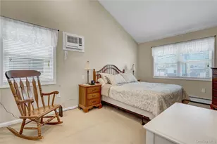 1105 N Broadway, Massapequa, NY 11758 - Photo 15