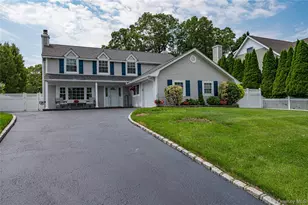 16 Sussex Ln, Lake Grove, NY 11755 - Photo 3