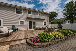 16 Sussex Ln, Lake Grove, NY 11755 - Photo 41