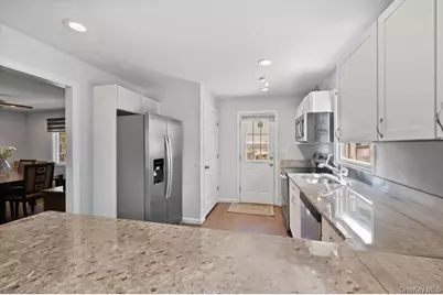 41 Babylon Street, Mastic, NY 11950 - Photo 15