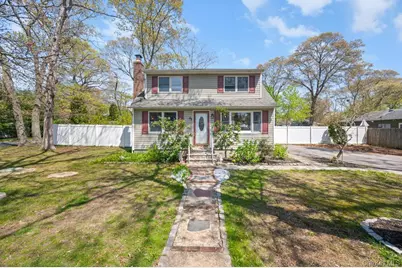 41 Babylon Street, Mastic, NY 11950 - Photo 1