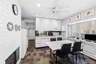 34 Link Ln, Hicksville, NY 11801 - Photo 5